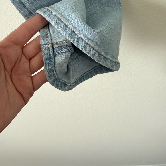 Levi’s 314 Shaping Straight Jeans Women’s Size 31 Light Wash Mid Rise Stretch - Picture 10 of 10